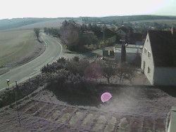 Vjezd do obce ze severu