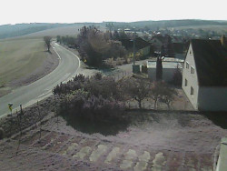 Vjezd do obce ze severu