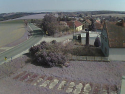 Vjezd do obce ze severu