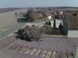 Vjezd do obce ze severu