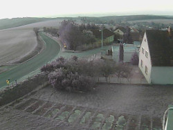 Vjezd do obce ze severu