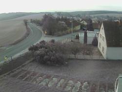 Vjezd do obce ze severu