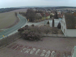 Vjezd do obce ze severu