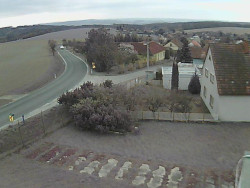 Vjezd do obce ze severu