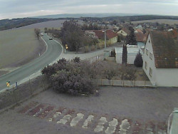 Vjezd do obce ze severu