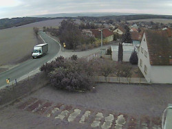 Vjezd do obce ze severu