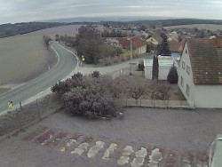 Vjezd do obce ze severu