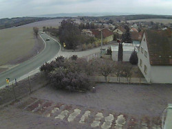 Vjezd do obce ze severu