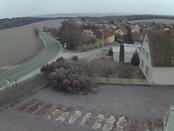 Vjezd do obce ze severu