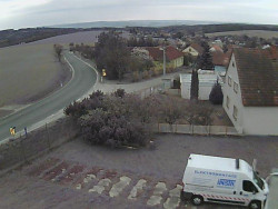 Vjezd do obce ze severu