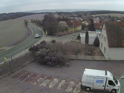 Vjezd do obce ze severu