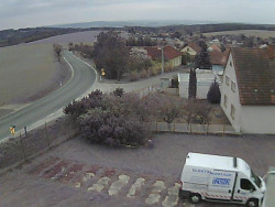 Vjezd do obce ze severu