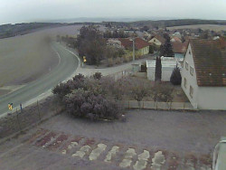 Vjezd do obce ze severu