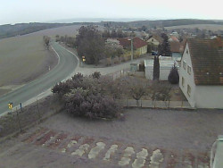 Vjezd do obce ze severu