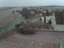 Vjezd do obce ze severu