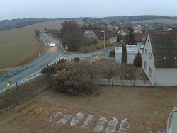 Vjezd do obce ze severu