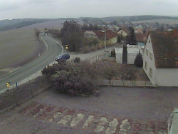 Vjezd do obce ze severu