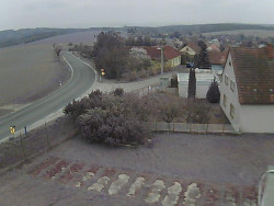 Vjezd do obce ze severu