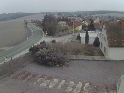 Vjezd do obce ze severu