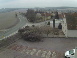 Vjezd do obce ze severu