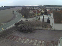 Vjezd do obce ze severu