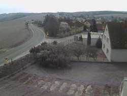 Vjezd do obce ze severu