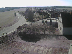 Vjezd do obce ze severu