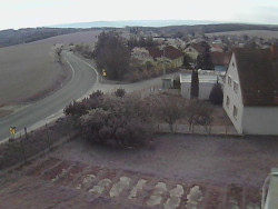 Vjezd do obce ze severu