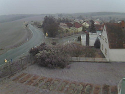 Vjezd do obce ze severu