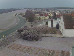 Vjezd do obce ze severu