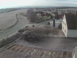 Vjezd do obce ze severu