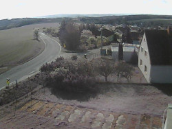 Vjezd do obce ze severu