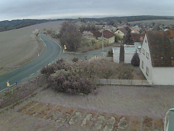 Vjezd do obce ze severu