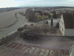 Vjezd do obce ze severu