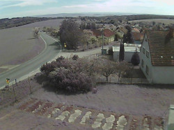 Vjezd do obce ze severu