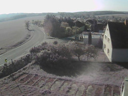 Vjezd do obce ze severu