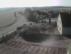 Vjezd do obce ze severu