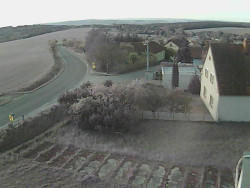 Vjezd do obce ze severu