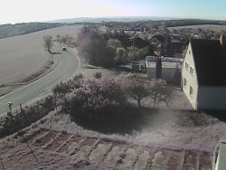 Vjezd do obce ze severu