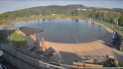 Koupací jezero