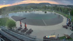 Koupací jezero