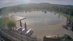 Koupací jezero