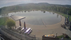 Koupací jezero
