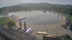Koupací jezero
