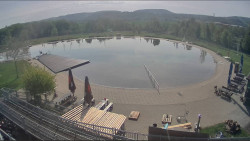 Koupací jezero
