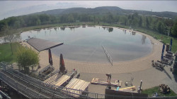Koupací jezero