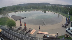 Koupací jezero