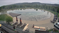 Koupací jezero