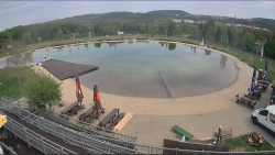 Koupací jezero