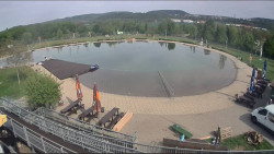 Koupací jezero